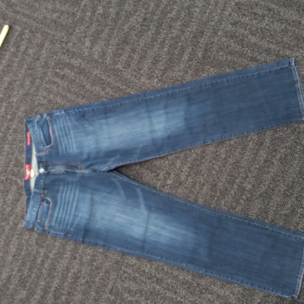 Lucky brand 36x34 vintage straight jeans